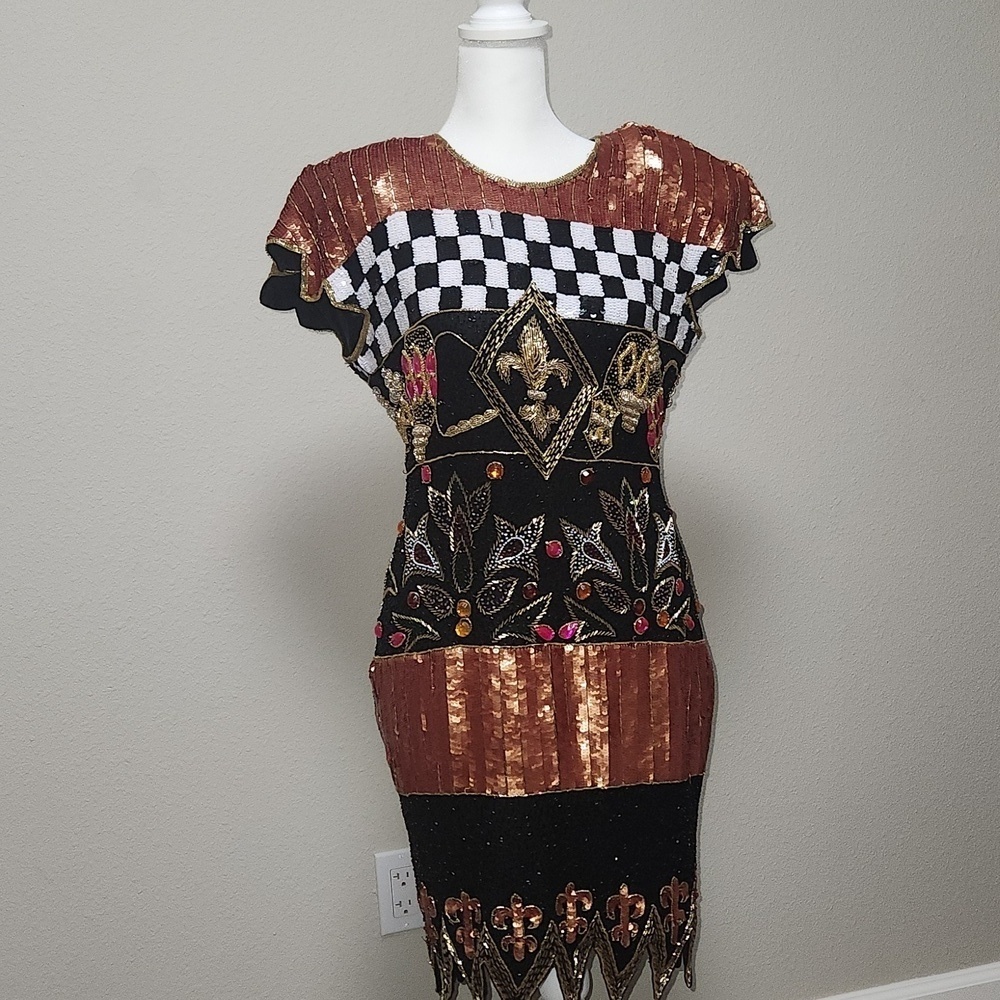 Vintage Fashion CreationFleur-de-lis Beaded Dress